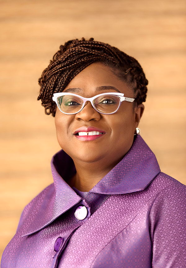 Portrait of Hollard Ghana's Patience Akyianu, winner of the African Female Business Leader of the Year